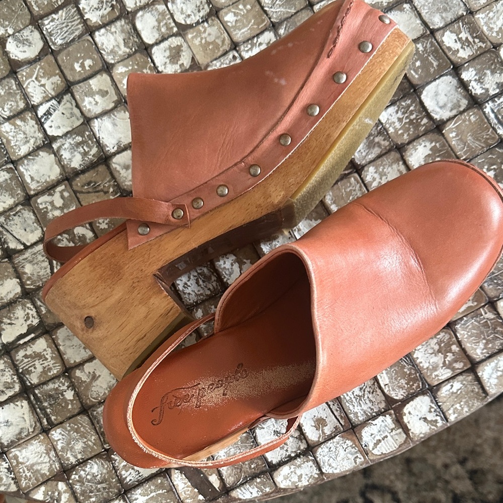 Free People Rust Leather Wooden Clogs